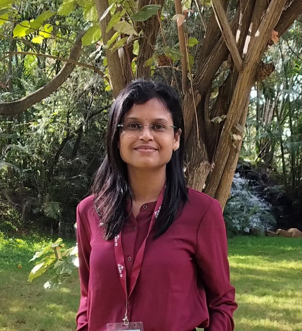 Dr sonali tomar